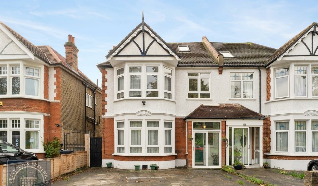 Blake Hall Crescent, Wanstead