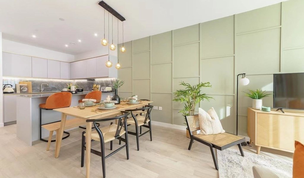 Springpark Drive, London