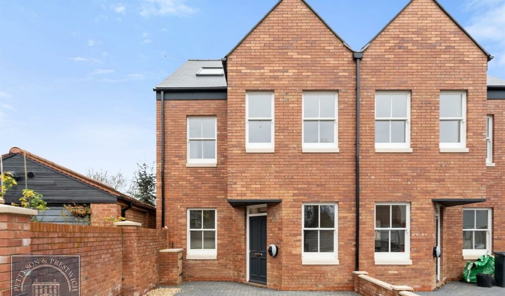 Harpenden Road, Aldersbrook