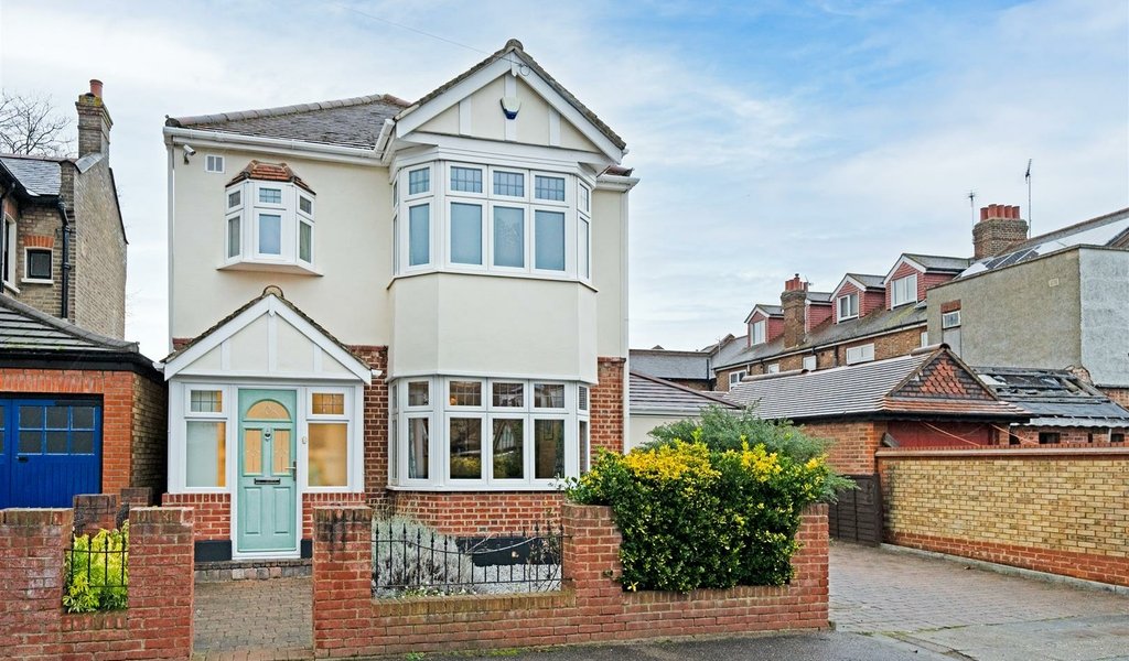 St. Margarets Road, Aldersbrook