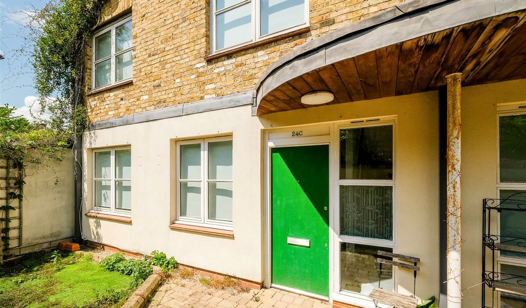 Nightingale Lane, Wanstead