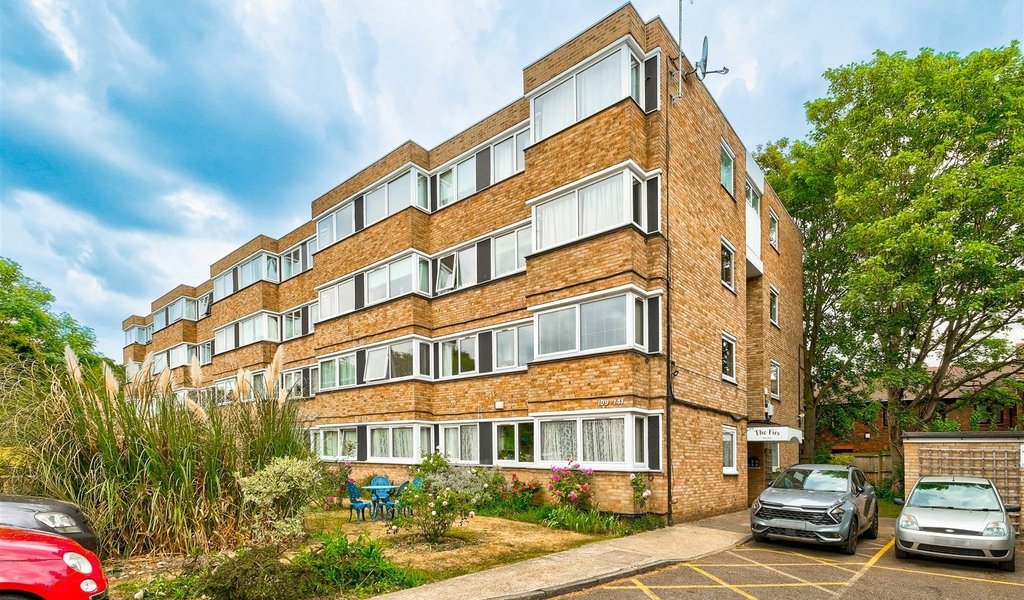 Queenswood Gardens, Wanstead